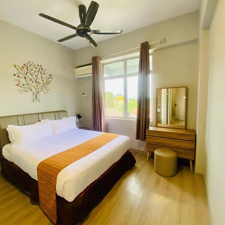 Seaview Apartment Kuah Bagian luar foto