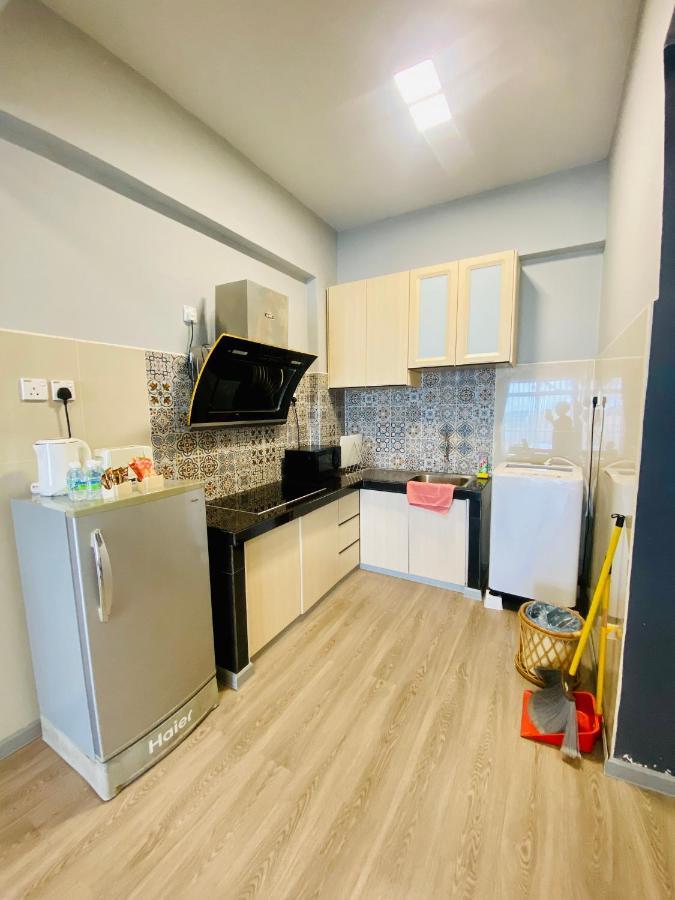 Seaview Apartment Kuah Bagian luar foto