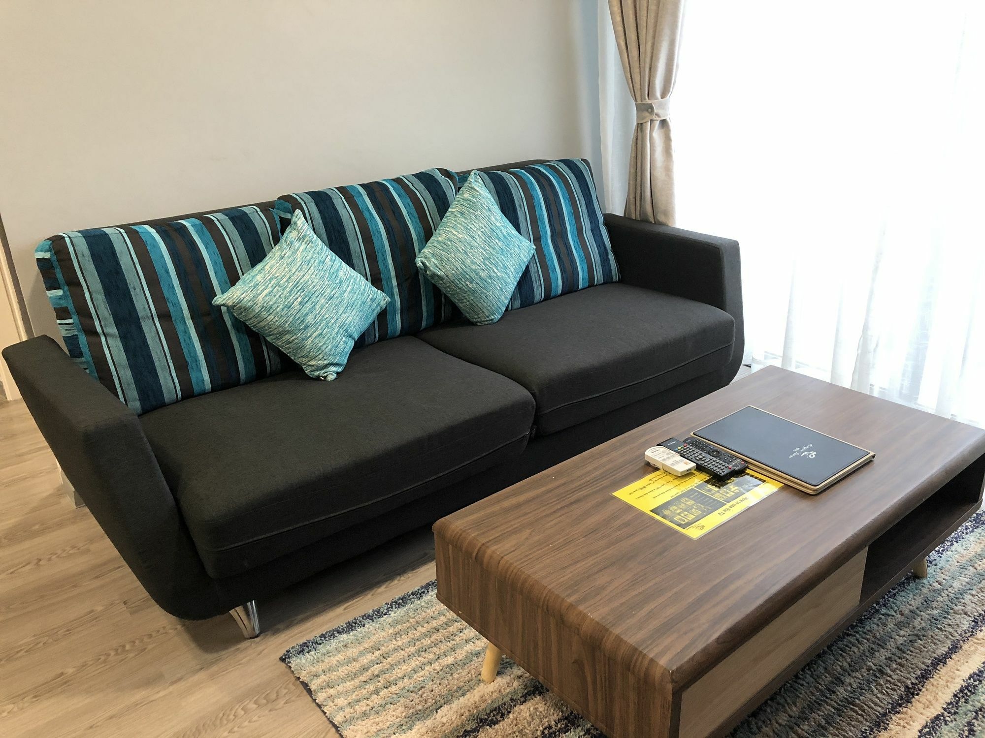 Seaview Apartment Kuah Bagian luar foto